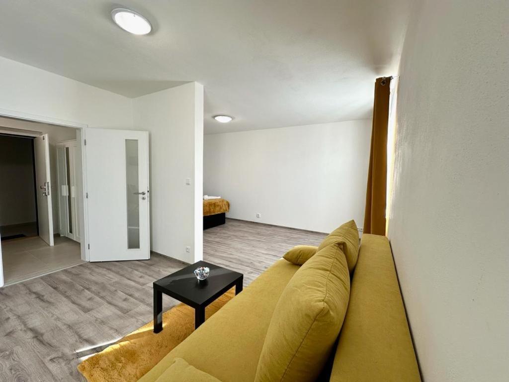 Sky Apartments 505 Пльзень Экстерьер фото